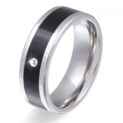 Damenring mit Gravur "Blacktone" - (c) baslina.com