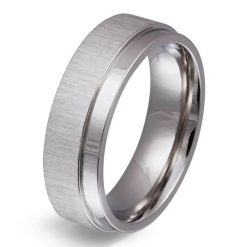 Herrenring mit Gravur "Espacia" - (c) baslina.com