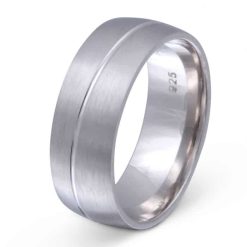 Herrenring mit Gravur "Jofu"- (c) baslina.com