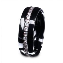Damenring mit Gravur "LaNuit" - (c) baslina.com