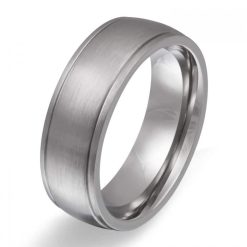Herrenring mit Gravur "Letka" - (c) baslina.com