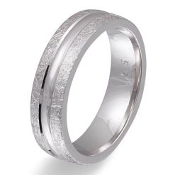 Herrenring mit Gravur "Venda"- (c) baslina.com