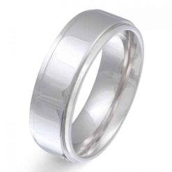 Herrenring mit Gravur "Zeronie" - (c) baslina.com