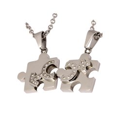 Anhänger mit Gravur "Cosmo" inkl. Kette- (c) baslina.com