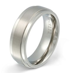 Herrenring mit Gravur "Nantes"- (c) baslina.com