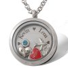 Medaillon mit Gravur und Charms "Faont" - (c) baslina.com